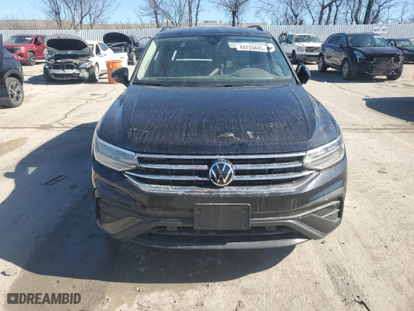 2024 Volkswagen Tiguan S with VIN 3VVFB7AX0RM134060, listed as a Copart auction lot 44733445 with 0 mi miles and Salvage Title. Bid and sale history available at carsss.com. Image 5.