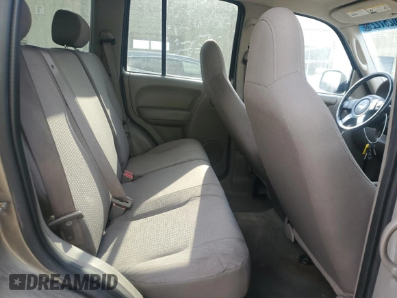 2004 Jeep Liberty Sport with VIN 1J4GL48K04W105430, listed as a Copart auction lot 50287225 with 135,682 mi miles and Clean Title. Bid and sale history available at carsss.com. Image 11.