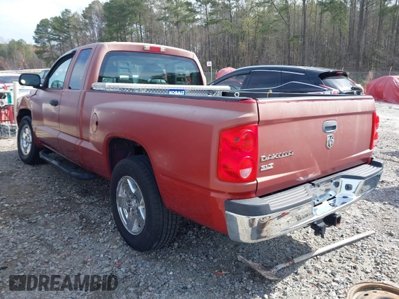 2006 Dodge Dakota SLT with VIN 1D7HE42K26S532685, listed as a IAAI auction lot 41833074 with 110,524 mi miles and . Bid and sale history available at carsss.com. Image 3.