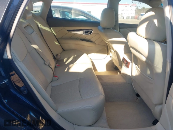 2015 Infiniti Q70 with VIN JN1BY1PP6FM600441, listed as a IAAI auction lot 41328735 with 156,402 mi miles and . Bid and sale history available at DreamBid. Image 8.