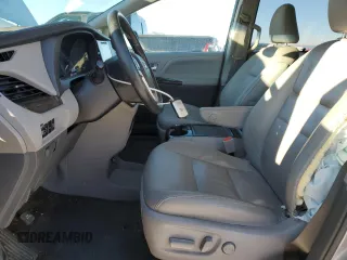 2017 Toyota Sienna XLE with VIN 5TDDZ3DC7HS153013, listed as a Copart auction lot 41402205 with 89,466 mi miles and Salvage title. Bid and sale history available at DreamBid. Image 7.
