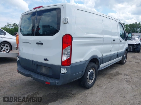 2016 Ford Transit Cargo z VIN 1FTYE1ZM9GKB14741, wystawiony jako IAAI lot #42165906 z przebiegiem 162 976 mil mil oraz . Historia ofert i sprzedaży dostępna na DreamBid. Obrazek 4.