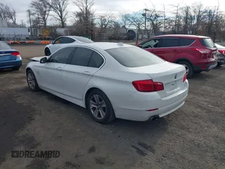 2012 BMW 5 Series 528i xDrive with VIN WBAXH5C53CDW10660, listed as a IAAI auction lot 41016708 with 157,757 mi miles and . Bid and sale history available at carsss.com. Image 3.