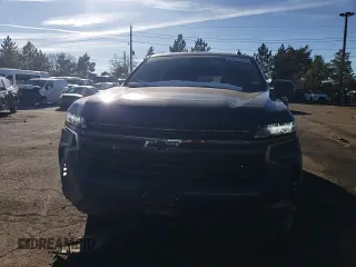2021 Chevrolet Suburban RST z VIN 1GNSKEKD8MR193782, wystawiony jako Copart lot #82821484 z przebiegiem 74 195 mil mil oraz Szkoda całkowita • Salvage title. Historia ofert i sprzedaży dostępna na DreamBid. Obrazek 11.
