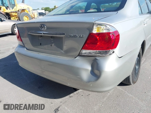 2006 Toyota Camry STD with VIN 4T1BE32K46U647704, listed as a IAAI auction lot 42158768 with 171,116 mi miles and . Bid and sale history available at DreamBid. Image 6.