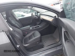 2022 Tesla Model Y Performance with VIN 7SAYGDEF1NF379167, listed as a IAAI auction lot 41429842 with 86,582 mi miles and . Bid and sale history available at DreamBid. Image 5.