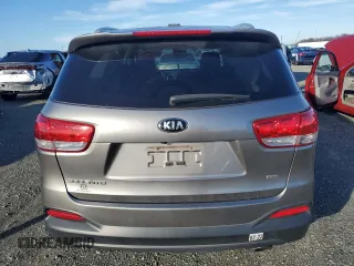 2016 Kia Sorento LX with VIN 5XYPG4A31GG058147, listed as a Copart auction lot 87418334 with Not Provided miles and Salvage Title. Bid and sale history available at DreamBid. Image 6.