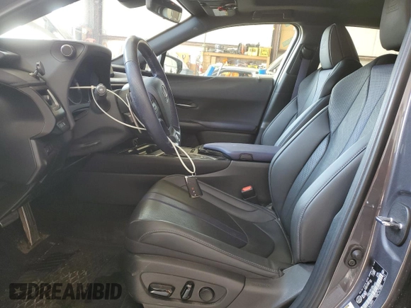 2022 Lexus UX 250h F Sport with VIN JTHR9JBH7N2056940, listed as a Copart auction lot 67380624 with 47,854 mi miles and Salvage Title. Bid and sale history available at DreamBid. Image 7.