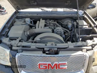 2006 GMC Envoy Denali with VIN 1GKES63M462142564, listed as a Copart auction lot 62684364 with 141,369 mi miles and Clean Title. Bid and sale history available at carsss.com. Image 12.