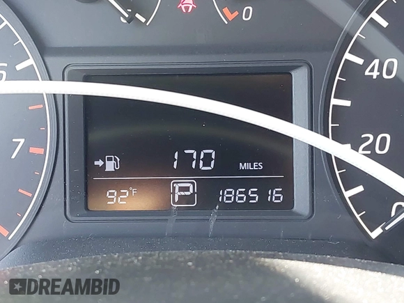 2017 Nissan Sentra SR with VIN 3N1AB7AP5HY351784, listed as a IAAI auction lot 42221505 with 186,516 mi miles and . Bid and sale history available at DreamBid. Image 15.