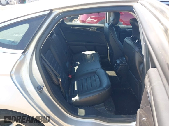 2013 Ford Fusion SE z VIN 3FA6P0HR2DR163219, wystawiony jako IAAI lot #42255313 z przebiegiem 86 631 mil mil oraz . Historia ofert i sprzedaży dostępna na DreamBid. Obrazek 8.