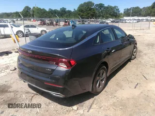 2021 Kia K5 LXS z VIN 5XXG14J25MG017125, wystawiony jako IAAI lot #42177700 z przebiegiem 55 855 mil mil oraz . Historia ofert i sprzedaży dostępna na DreamBid. Obrazek 4.