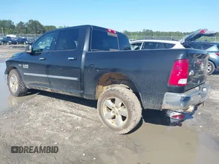 2016 Ram 1500 Big Horn z VIN 3C6RR7LT9GG262964, wystawiony jako IAAI lot #41963402 z przebiegiem 202 081 mil mil oraz . Historia ofert i sprzedaży dostępna na DreamBid. Obrazek 3.