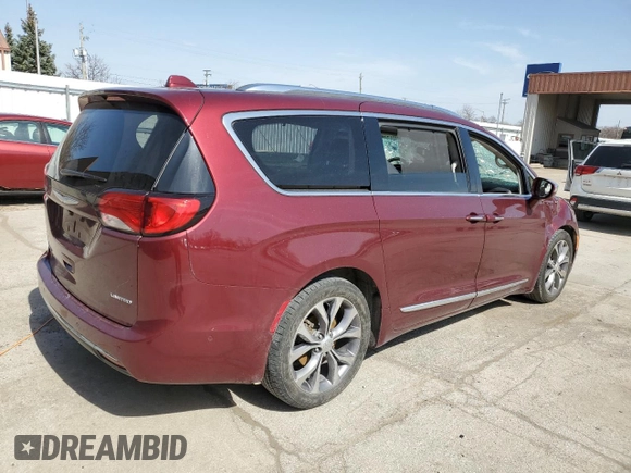 2018 Chrysler Pacifica Limited z VIN 2C4RC1GG8JR132387, wystawiony jako Copart lot #49879475 z przebiegiem 68 484 mil mil oraz Czysty tytuł • Clean title. Historia ofert i sprzedaży dostępna na DreamBid. Obrazek 3.