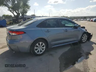 2021 Toyota Corolla LE with VIN 5YFEPMAE8MP236376, listed as a Copart auction lot 51370705 with 43,029 mi miles and Salvage Title. Bid and sale history available at carsss.com. Image 3.