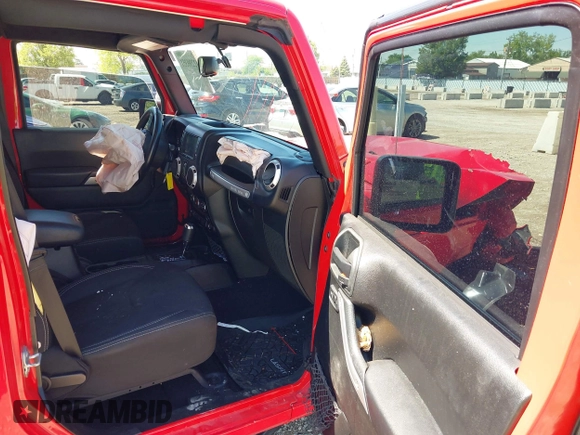 2018 Jeep Wrangler Unlimited Sahara z VIN 1C4HJWEG6JL893798, wystawiony jako IAAI lot #42299351 z przebiegiem Nie podano mil oraz . Historia ofert i sprzedaży dostępna na DreamBid. Obrazek 5.