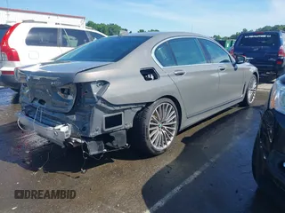 2020 BMW 7 Series 740i xDrive with VIN WBA7T4C04LGF97187, listed as a IAAI auction lot 42505343 with 70,709 mi miles and . Bid and sale history available at DreamBid. Image 4.