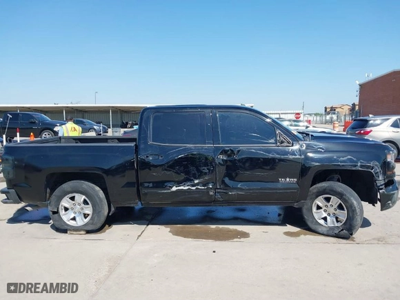 2018 Chevrolet Silverado 1500 LT with VIN 3GCPCRECXJG441953, listed as a IAAI auction lot 41977376 with 126,401 mi miles. Bid and sale history available at carsss.com. Image 13.