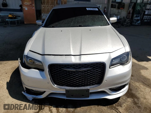 2022 Chrysler 300 Touring L with VIN 2C3CCADG1NH116171, listed as a Copart auction lot 51479035 with 21,608 mi miles and Salvage Title. Bid and sale history available at carsss.com. Image 5.