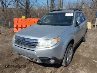 2010 Subaru Forester 2.5X Premium with VIN JF2SH6CCXAG706400, listed as a IAAI auction lot 41757153 with 133,379 mi miles. Bid and sale history available at carsss.com. Image 17.