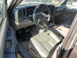 2003 Chevrolet Suburban LT with VIN 3GNEC16T43G178599, listed as a Copart auction lot 62705424 with 227,663 mi miles and Salvage Title. Bid and sale history available at carsss.com. Image 8.