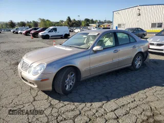 2003 Mercedes-Benz E 320 z VIN WDBUF65J73A242849, wystawiony jako Copart lot #56540865 z przebiegiem 78 869 mil mil oraz Szkoda całkowita • Salvage title. Historia ofert i sprzedaży dostępna na DreamBid. Obrazek 1.
