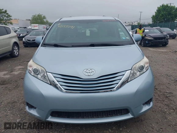 2015 Toyota Sienna LE AAS with VIN 5TDKK3DC4FS663876, listed as a IAAI auction lot 42155091 with 82,602 mi miles and . Bid and sale history available at DreamBid. Image 12.