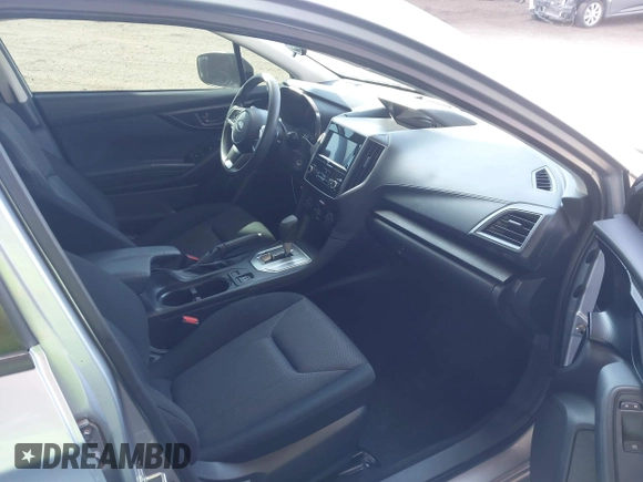 2017 Subaru Impreza Premium z VIN 4S3GTAB69H3703779, wystawiony jako IAAI lot #42151284 z przebiegiem 135 455 mil mil oraz . Historia ofert i sprzedaży dostępna na DreamBid. Obrazek 5.
