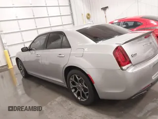 2016 Chrysler 300 S z VIN 2C3CCAGG7GH253095, wystawiony jako IAAI lot #41485489 z przebiegiem 90 583 mil mil oraz . Historia ofert i sprzedaży dostępna na DreamBid. Obrazek 15.