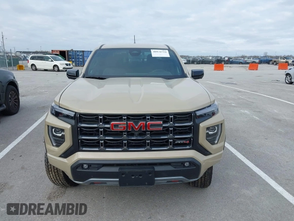 2024 GMC Canyon 4WD AT4 with VIN 1GTP6DEK8R1179023, listed as a IAAI auction lot 40930724 with 3,235 mi miles. Bid and sale history available at carsss.com. Image 13.