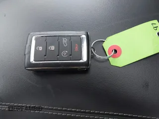 2023 Jeep Grand Cherokee Limited с VIN 1C4RJHBG3P8844297, выставлен на аукционе IAAI как лот 41854660 с пробегом 35 721 миль миль и . История ставок и продаж доступна на DreamBid. Изображение 11.