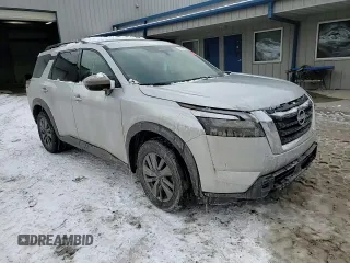 2023 Nissan Pathfinder SV z VIN 5N1DR3BC8PC243303, wystawiony jako Copart lot #45817675 z przebiegiem 48 288 mil mil oraz Szkoda całkowita • Salvage title. Historia ofert i sprzedaży dostępna na DreamBid. Obrazek 12.
