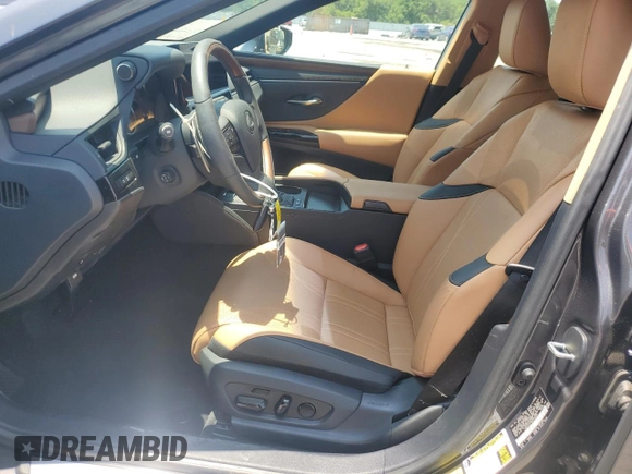 2024 Lexus ES 300h Luxury с VIN 58AEA1C13RU049460, выставлен на аукционе Copart как лот 56196505 с пробегом 8 319 миль миль и Списание • Salvage title. История ставок и продаж доступна на DreamBid. Изображение 7.