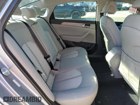 2016 Hyundai Sonata Hybrid SE with VIN KMHE24L16GA008910, listed as a Copart auction lot 73578202 with 84,268 mi miles. Bid and sale history available at carsss.com. Image 10.