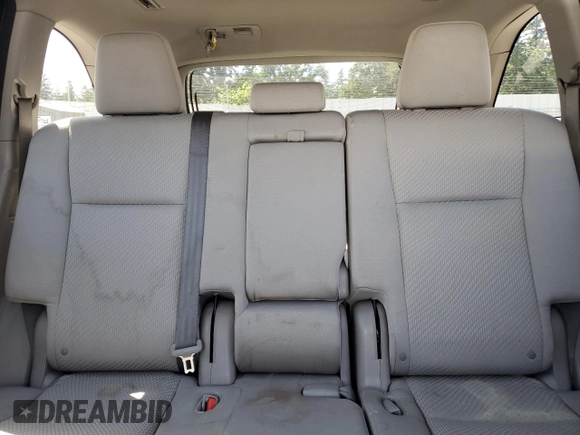 2014 Toyota Highlander LE z VIN 5TDBKRFHXES026288, wystawiony jako Copart lot #59641945 z przebiegiem 186 628 mil mil oraz Czysty tytuł • Clean title. Historia ofert i sprzedaży dostępna na DreamBid. Obrazek 10.