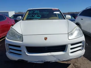 2009 Porsche Cayenne z VIN WP1AA29P19LA01150, wystawiony jako IAAI lot #41760540 z przebiegiem 162 422 mil mil oraz . Historia ofert i sprzedaży dostępna na DreamBid. Obrazek 12.