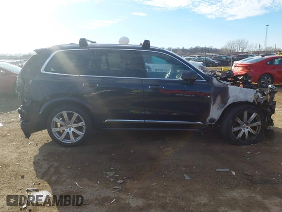2017 Volvo XC90 Inscription with VIN YV4BC0PLXH1179599, listed as a IAAI auction lot 41676432 with 1 mi miles. Bid and sale history available at carsss.com. Image 12.
