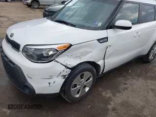 2016 Kia Soul with VIN KNDJN2A27G7259989, listed as a IAAI auction lot 39006527 with 106,751 mi miles. Bid and sale history available at carsss.com. Image 6.