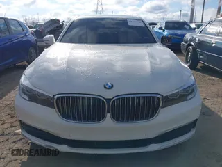 2018 BMW 7 Series 740i with VIN WBA7E2C50JG742505, listed as a IAAI auction lot 41238238 with 111,901 mi miles. Bid and sale history available at carsss.com. Image 6.