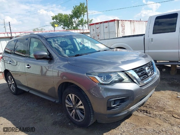 2017 Nissan Pathfinder S with VIN 5N1DR2MM1HC662434, listed as a IAAI auction lot 40319157 with 176,365 mi miles. Bid and sale history available at carsss.com. Image 1.
