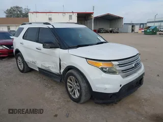 2015 Ford Explorer XLT with VIN 1FM5K7D84FGB07444, listed as a IAAI auction lot 41632589 with 196,889 mi miles and . Bid and sale history available at carsss.com. Image 1.