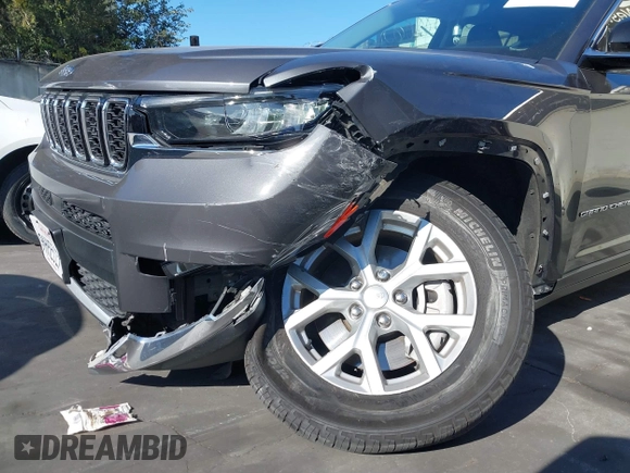 2023 Jeep Grand Cherokee Limited with VIN 1C4RJJBG3P8822047, listed as a IAAI auction lot 41232225 with 39,845 mi miles and . Bid and sale history available at DreamBid. Image 12.