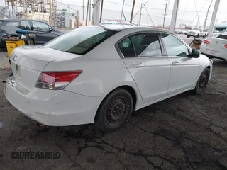 2008 Honda Accord LX z VIN 1HGCP26318A106812, wystawiony jako IAAI lot #41741788 z przebiegiem 117 140 mil mil oraz . Historia ofert i sprzedaży dostępna na DreamBid. Obrazek 4.