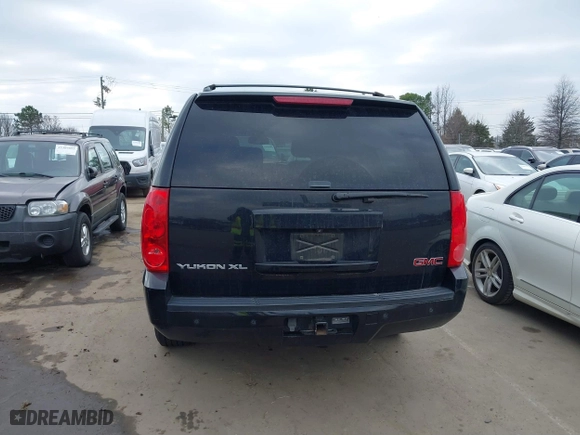 2013 GMC Yukon XL SLT with VIN 1GKS1KE00DR332987, listed as a IAAI auction lot 41512378 with 190,693 mi miles. Bid and sale history available at carsss.com. Image 16.