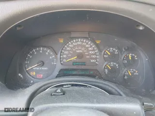 2004 Chevrolet TrailBlazer LS with VIN 1GNDT13S142119527, listed as a IAAI auction lot 41814047 with 210,762 mi miles. Bid and sale history available at carsss.com. Image 7.
