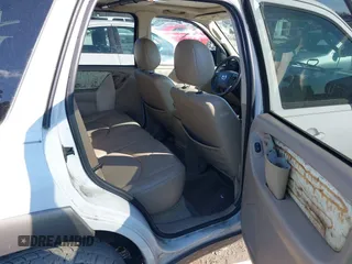 2004 Mazda Tribute ES with VIN 4F2CZ06164KM12579, listed as a IAAI auction lot 41654646 with 208,120 mi miles. Bid and sale history available at carsss.com. Image 8.