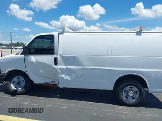 2012 Chevrolet Express Cargo z VIN 1GCWGFCA1C1144412, wystawiony jako IAAI lot #42792791 z przebiegiem 182 242 mil mil oraz . Historia ofert i sprzedaży dostępna na DreamBid. Obrazek 14.