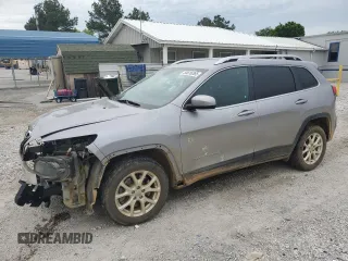 2018 Jeep Cherokee Latitude с VIN 1C4PJLCB1JD566642, выставлен на аукционе Copart как лот 55816365 с пробегом 65 433 миль миль и Списание • Salvage title. История ставок и продаж доступна на DreamBid. Изображение 1.