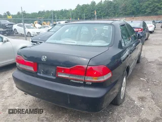 2001 Honda Accord EX z VIN 1HGCG16541A026499, wystawiony jako IAAI lot #42411572 z przebiegiem 195 960 mil mil oraz . Historia ofert i sprzedaży dostępna na DreamBid. Obrazek 4.