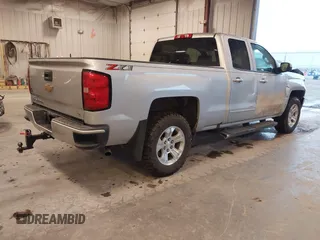 2018 Chevrolet Silverado 1500 LT with VIN 2GCVKRECXJ1111393, listed as a IAAI auction lot 41918729 with 30,199 mi miles and . Bid and sale history available at DreamBid. Image 4.